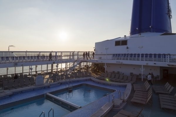 Oriana Swimming Pool