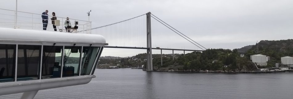 Crown Princess Approaching Askoybrua Bridge