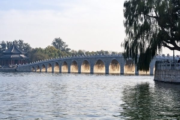 Seventeen-Arch Bridge