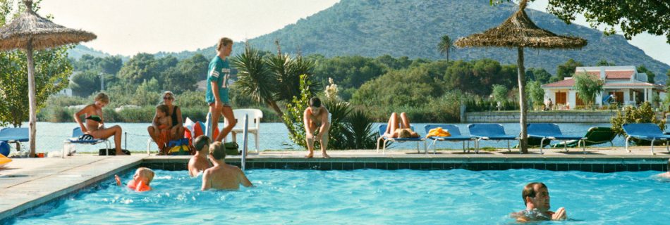 Hotel Swimming Pool