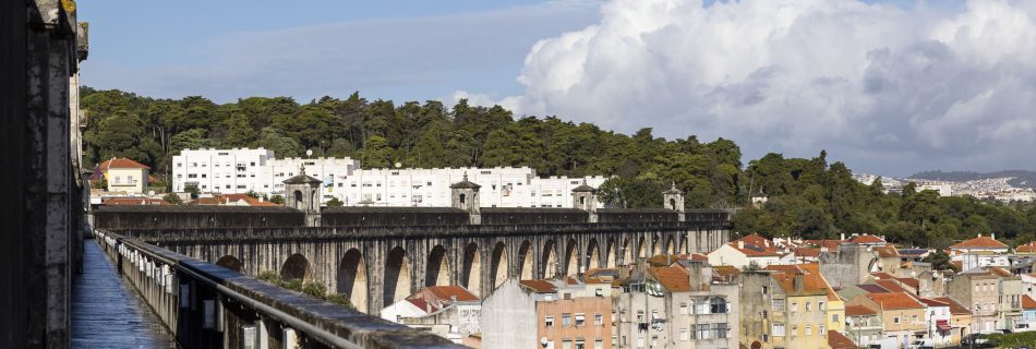 Águas Livres Aqueduct